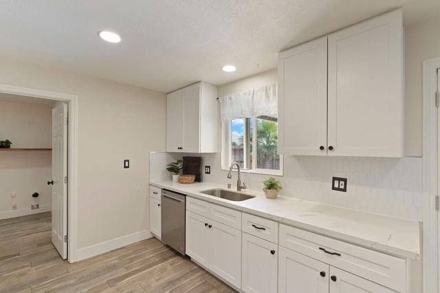 932 Sylvia Dr, Lodi, CA 95240