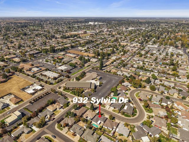 932 Sylvia Dr, Lodi, CA 95240