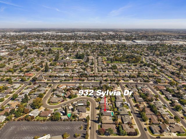932 Sylvia Dr, Lodi, CA 95240