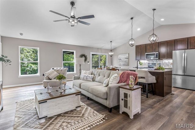 758 Blake Drive, Hillsboro, MO 63050