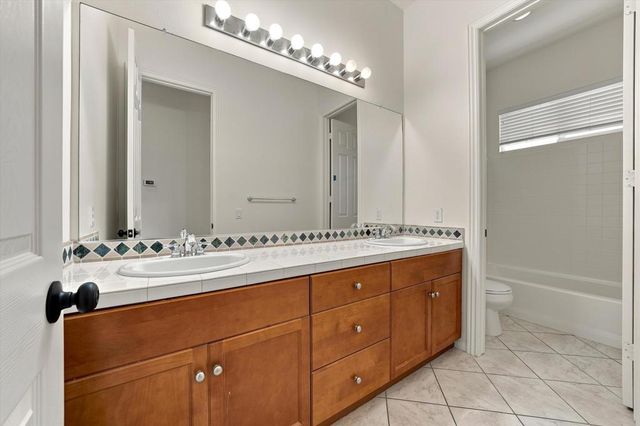 125 Traviso Drive, Palm Desert, CA 92211
