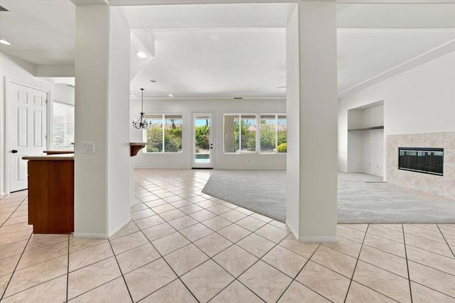 125 Traviso Drive, Palm Desert, CA 92211