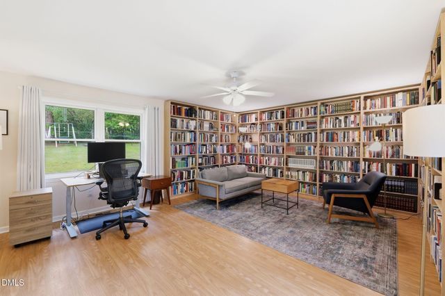 304 Plum Lane, Chapel Hill, NC 27517