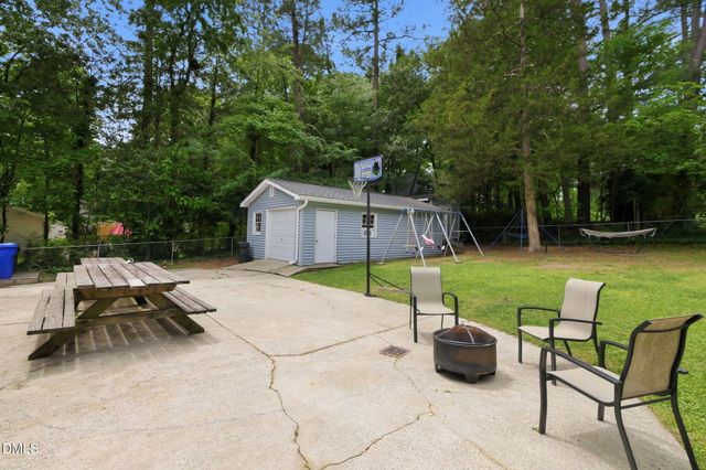304 Plum Lane, Chapel Hill, NC 27517