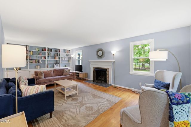 304 Plum Lane, Chapel Hill, NC 27517