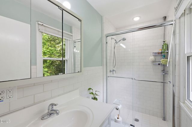 304 Plum Lane, Chapel Hill, NC 27517