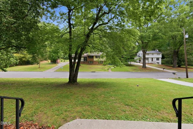 304 Plum Lane, Chapel Hill, NC 27517