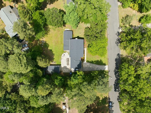 304 Plum Lane, Chapel Hill, NC 27517