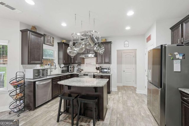 618 Ocean Avenue, Canton, GA 30114