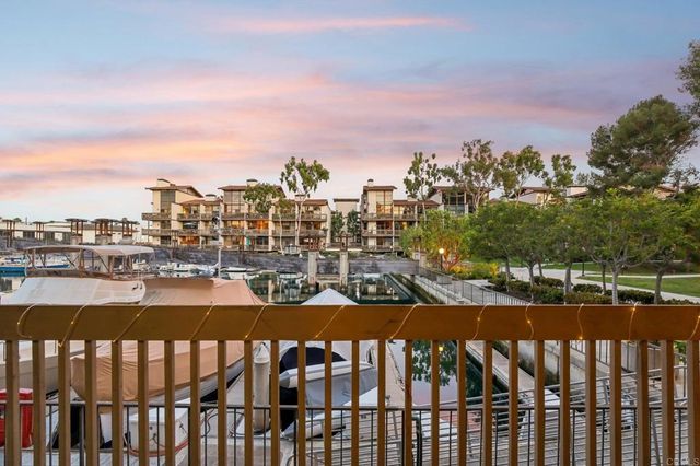 7126 Marina Pacifica Drive, Long Beach, CA 90803