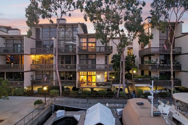 7126 Marina Pacifica Drive, Long Beach, CA 90803