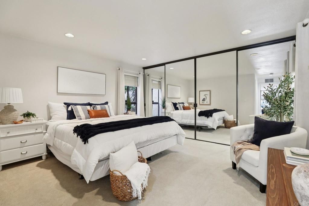 Image 20 of property listing at 7126 Marina Pacifica Drive, Long Beach, CA 90803