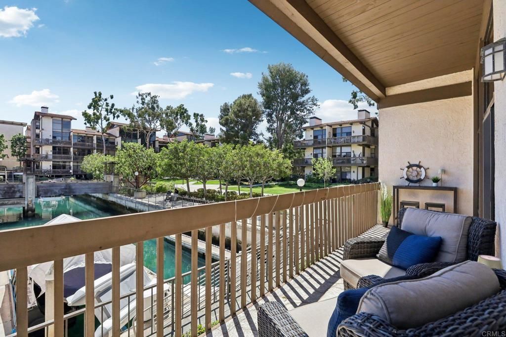 Image 28 of property listing at 7126 Marina Pacifica Drive, Long Beach, CA 90803