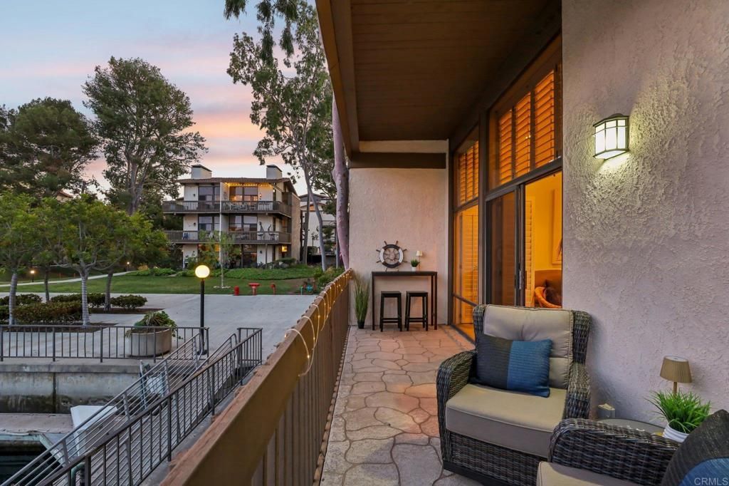 Image 29 of property listing at 7126 Marina Pacifica Drive, Long Beach, CA 90803