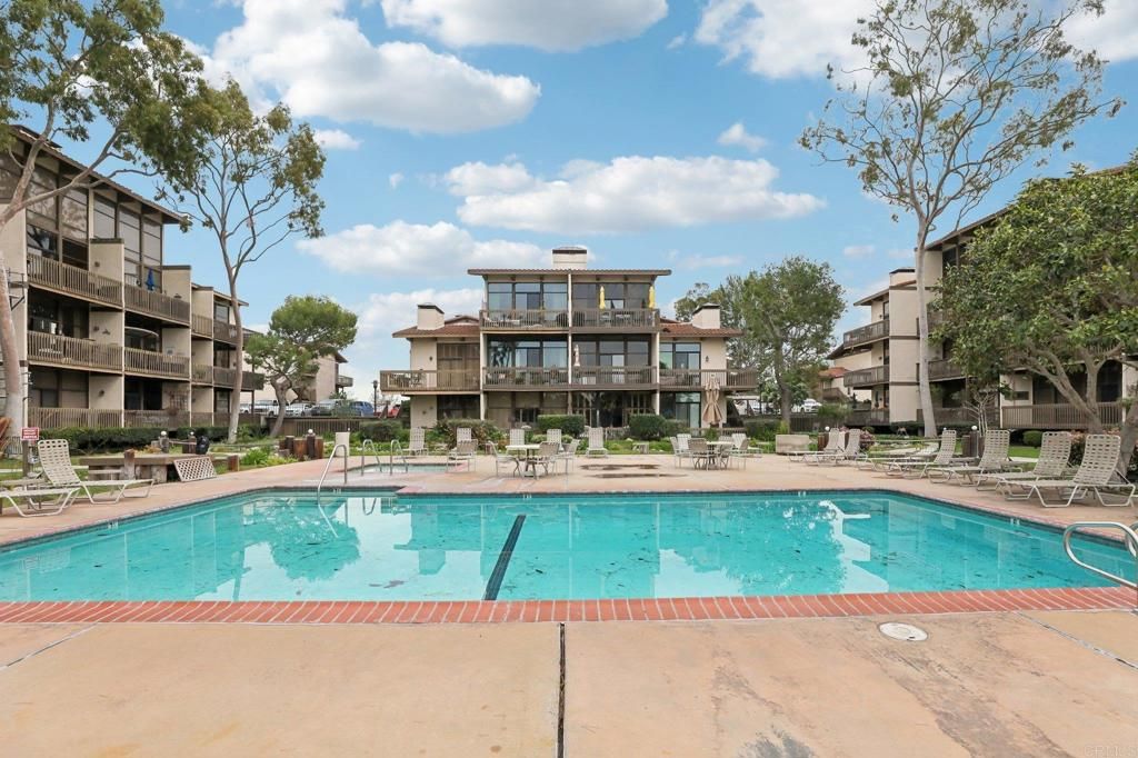 Image 38 of property listing at 7126 Marina Pacifica Drive, Long Beach, CA 90803