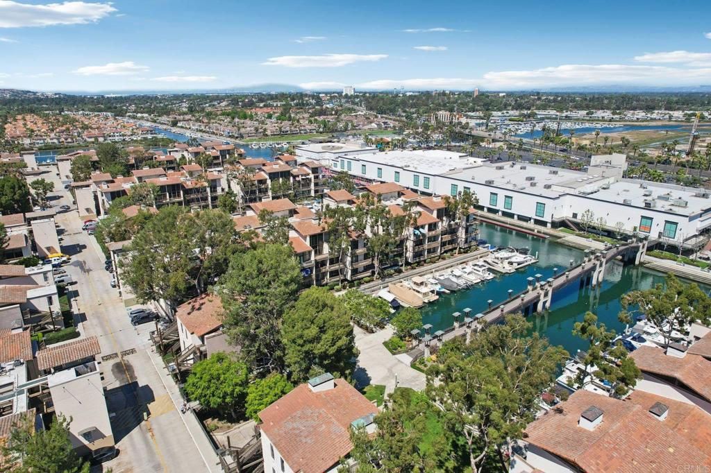 Image 43 of property listing at 7126 Marina Pacifica Drive, Long Beach, CA 90803