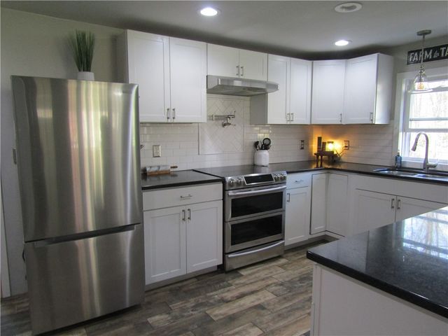 135 Mennonite Camp Rd, Mt Pleasant Twp, PA 15666