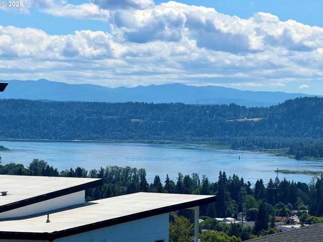 265 W W St, Washougal, WA 98671