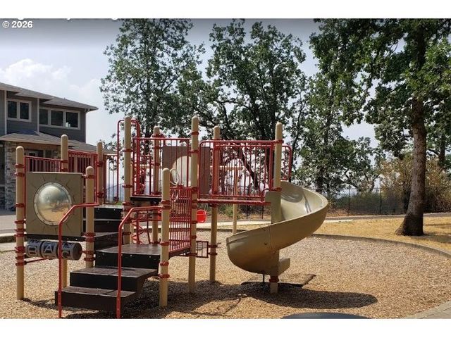 265 W W St, Washougal, WA 98671