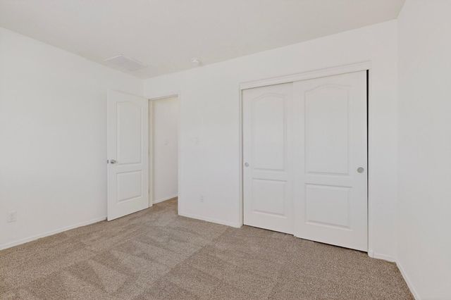 2501 Desi Loop, Belen, NM 87002
