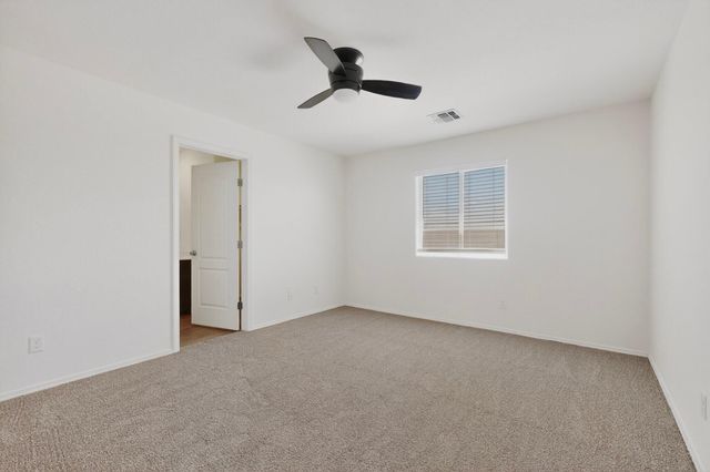 2501 Desi Loop, Belen, NM 87002