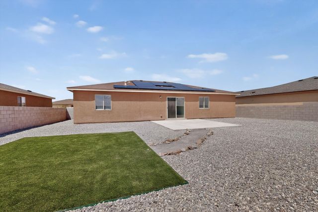 2501 Desi Loop, Belen, NM 87002