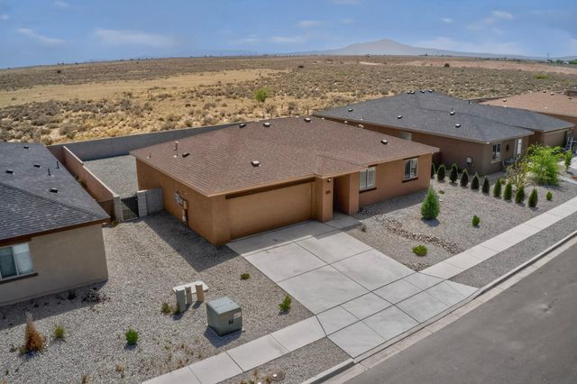 2501 Desi Loop, Belen, NM 87002