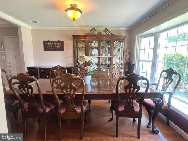2584 JOHN MILTON DR, Herndon, VA 20171