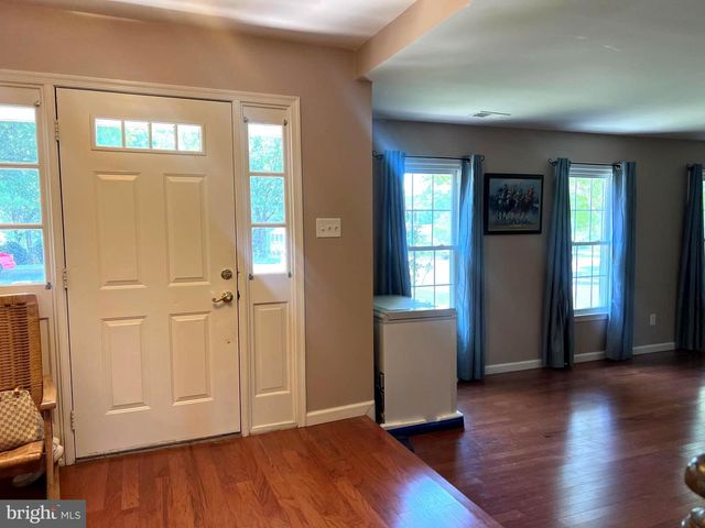 2584 JOHN MILTON DR, Herndon, VA 20171