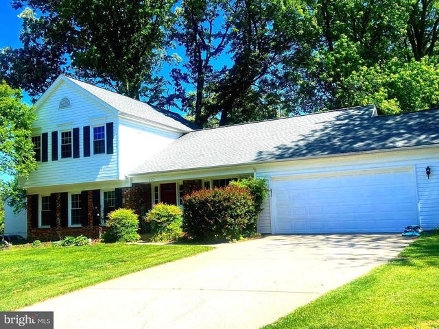 2584 JOHN MILTON DR, Herndon, VA 20171
