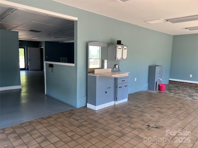 209 E King Street, Kings Mountain, NC 28086