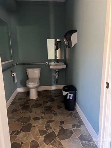 209 E King Street, Kings Mountain, NC 28086