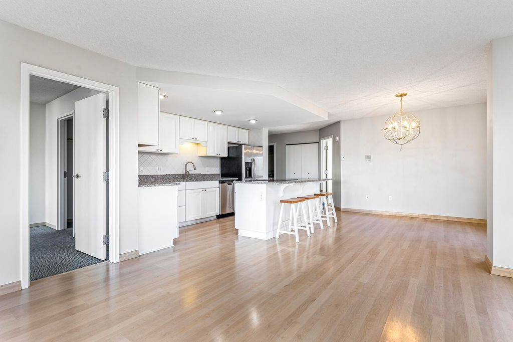 205 E Grand Avenue 2A, Old Orchard Beach, ME 04064 — photo 5