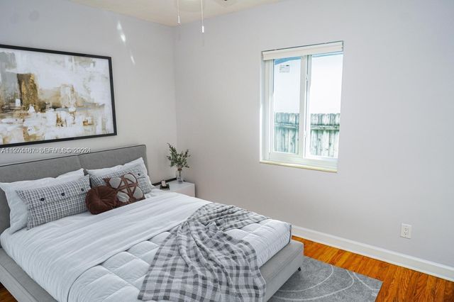 5911 SW 6th St 2, Miami, FL 33144