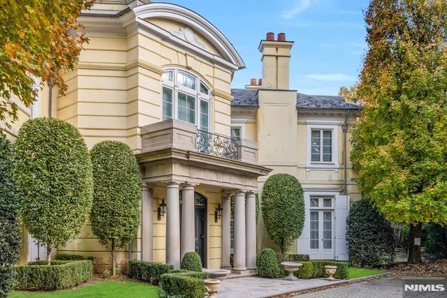 38 Rio Vista Drive, Alpine, NJ 07620