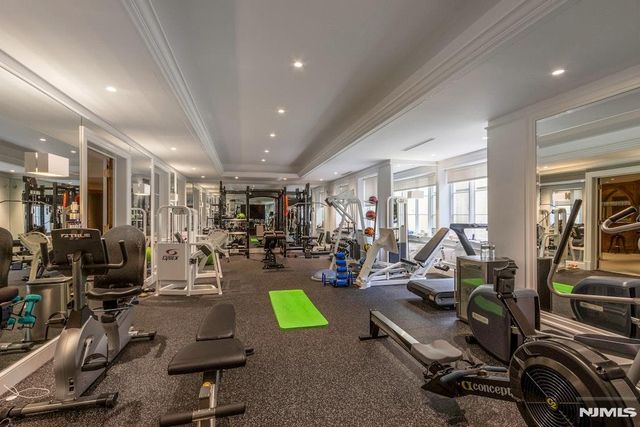 38 Rio Vista Drive, Alpine, NJ 07620