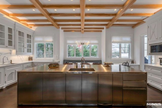 38 Rio Vista Drive, Alpine, NJ 07620