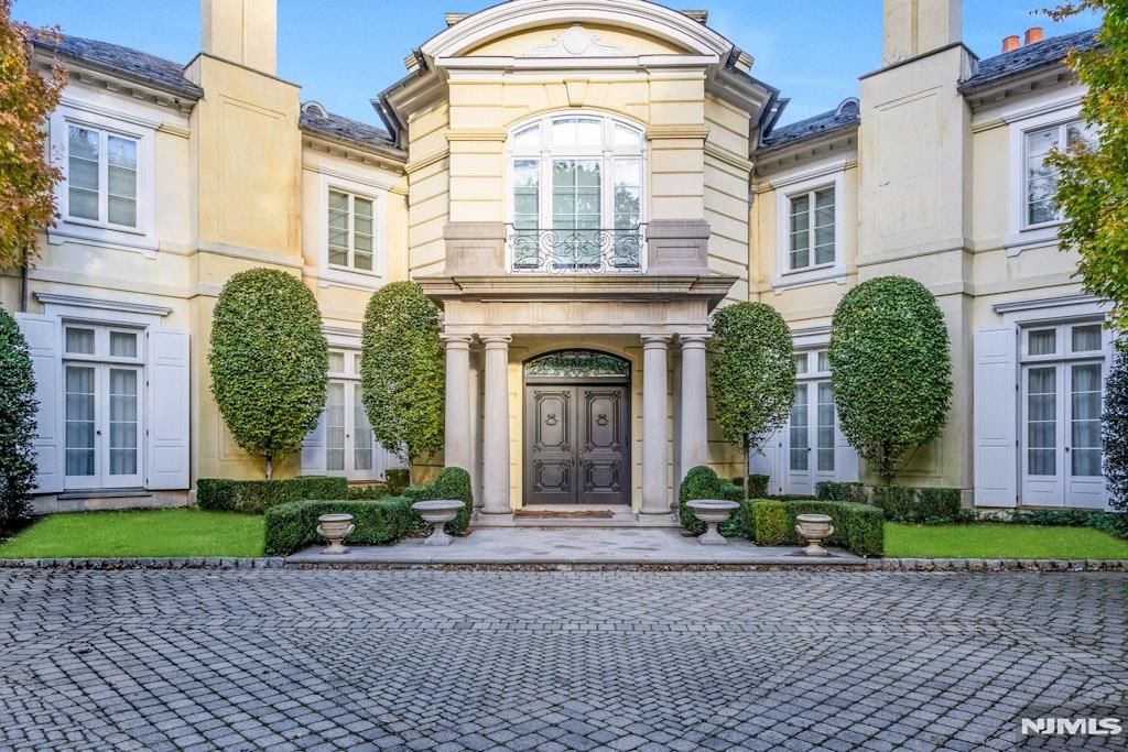 38 Rio Vista Drive, Alpine, NJ 07620