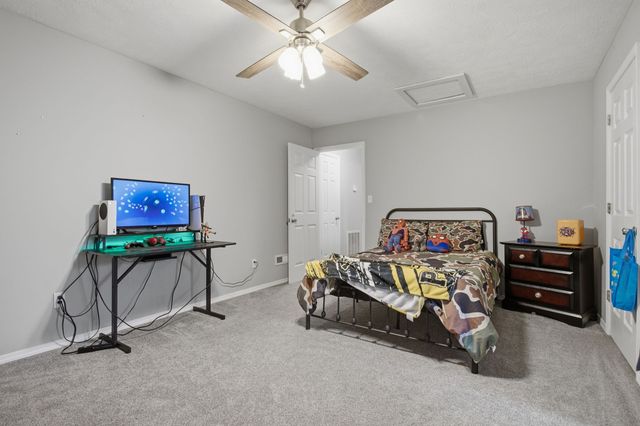 115 Pin Oaks Ln, Hohenwald, TN 38462