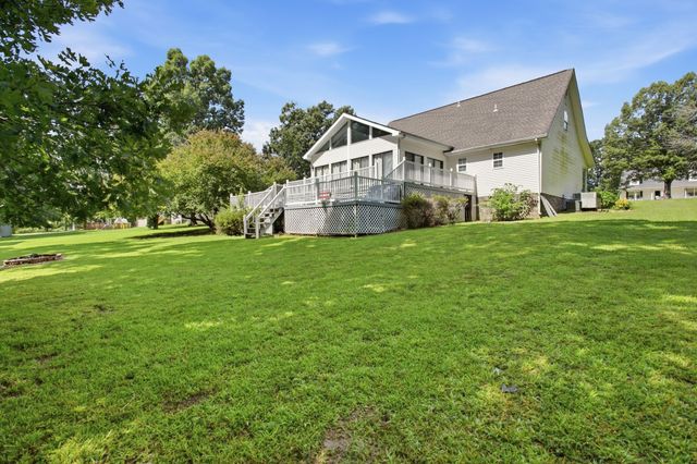 115 Pin Oaks Ln, Hohenwald, TN 38462