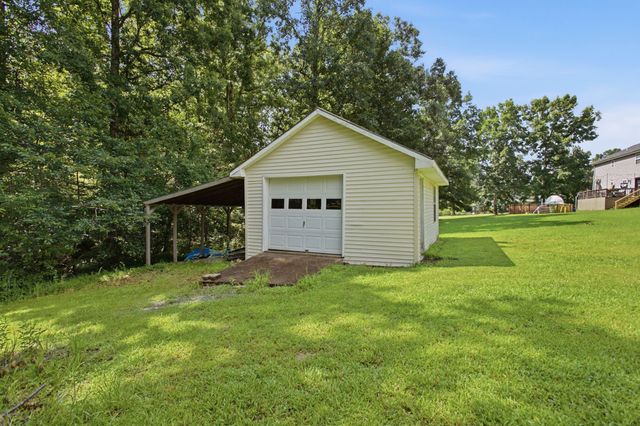 115 Pin Oaks Ln, Hohenwald, TN 38462