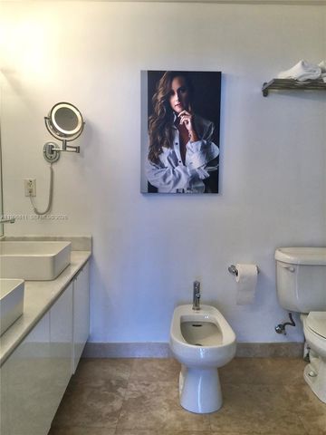 601 NE 36th St 1208, Miami, FL 33137