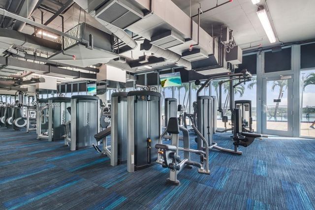 601 NE 36th St 1208, Miami, FL 33137