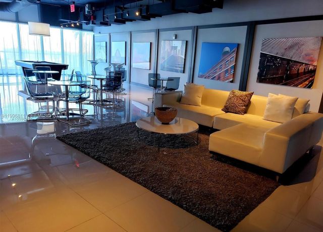 601 NE 36th St 1208, Miami, FL 33137