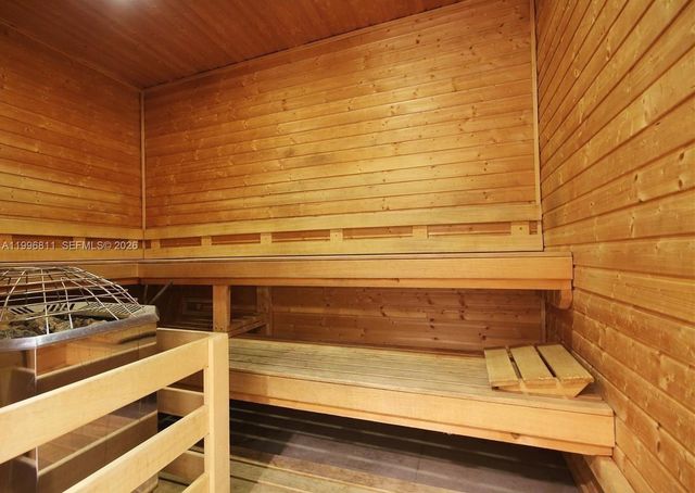 601 NE 36th St 1208, Miami, FL 33137