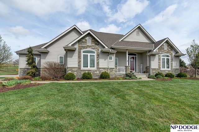 3570 Golden Eagle Circle, Blair, NE 68008