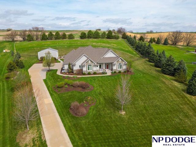 3570 Golden Eagle Circle, Blair, NE 68008