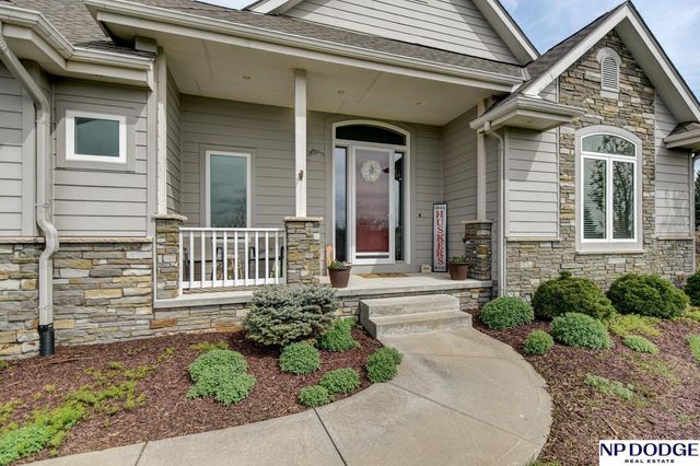 3570 Golden Eagle Circle, Blair, NE 68008