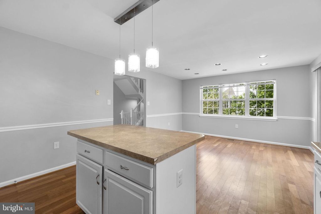 Image 12 of property listing at 7 AUGUSTUS WALLY CT #11, Reisterstown, MD 21136