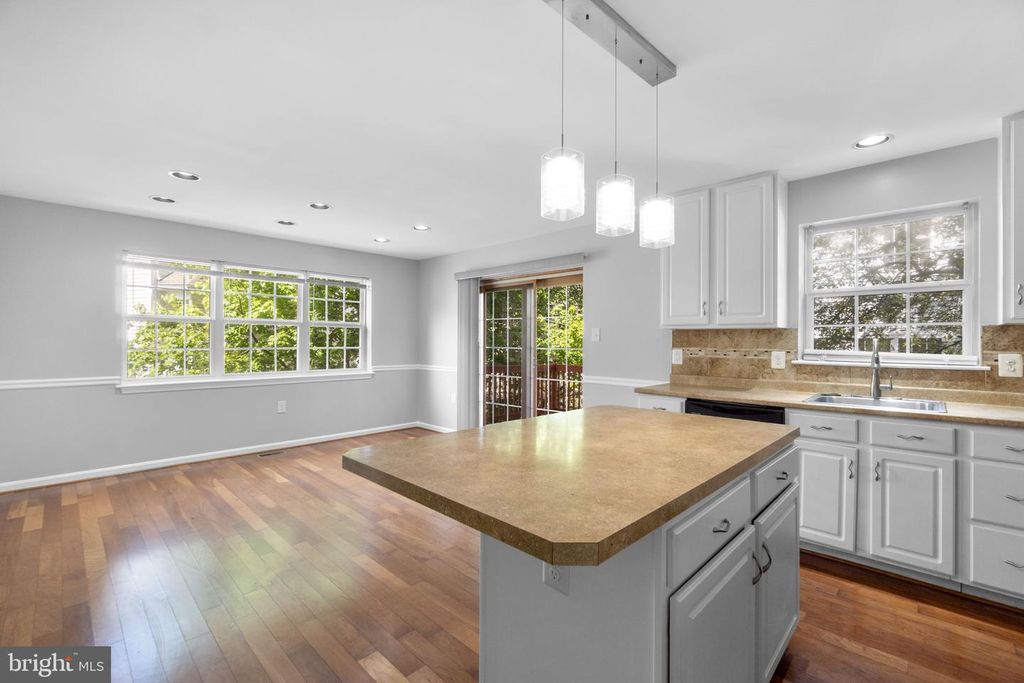 Image 13 of property listing at 7 AUGUSTUS WALLY CT #11, Reisterstown, MD 21136